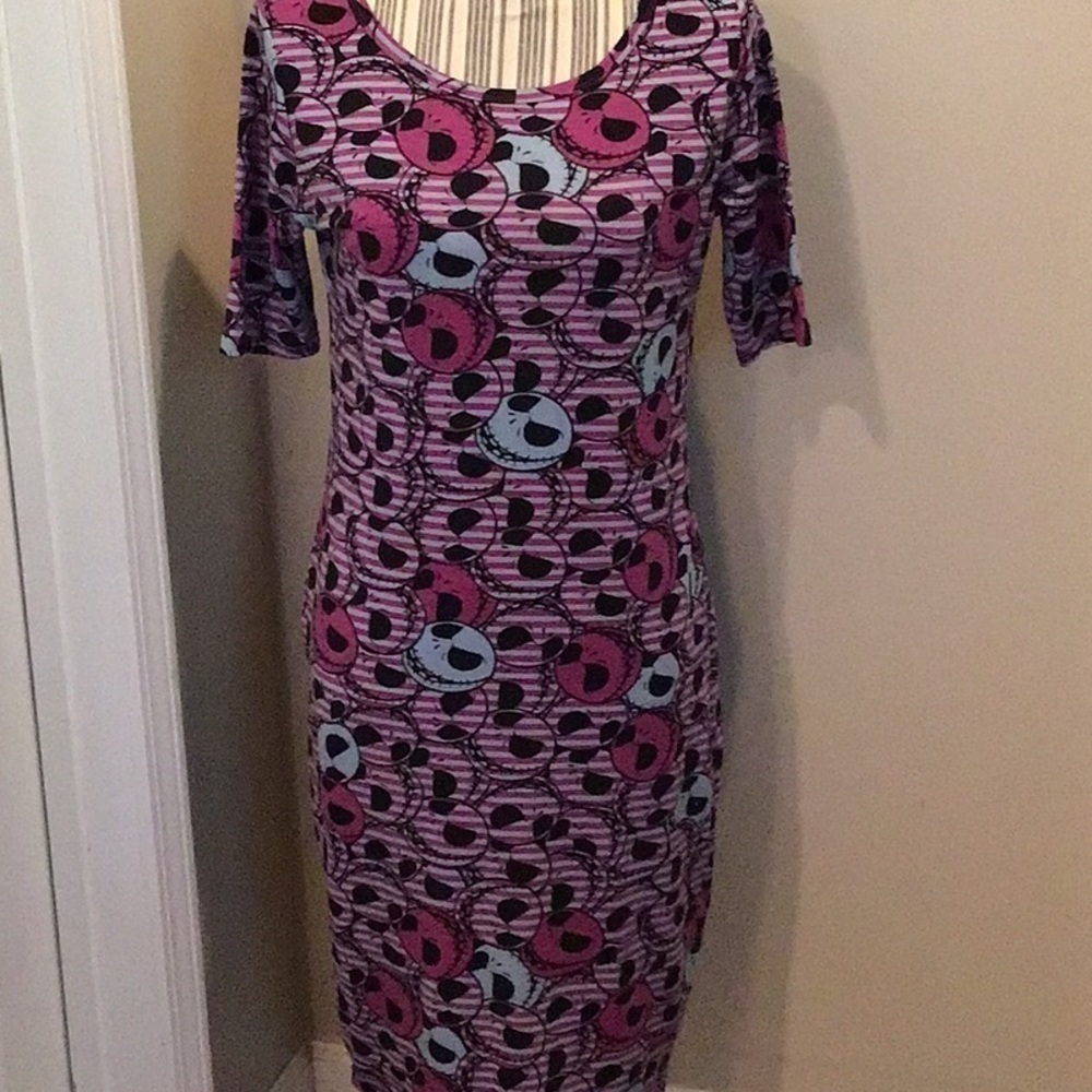 LuLaRoe Skull Disney Short Sleeve Dress Size Medium